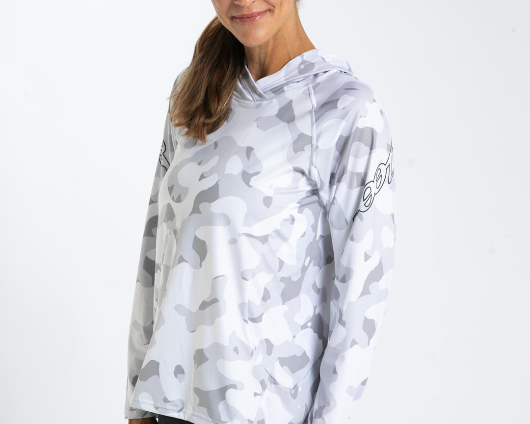 Zoot Sports RUN LONG SLEEVE TEES Women's Ltd Run Sun Stop Hoodie - Snow Camo