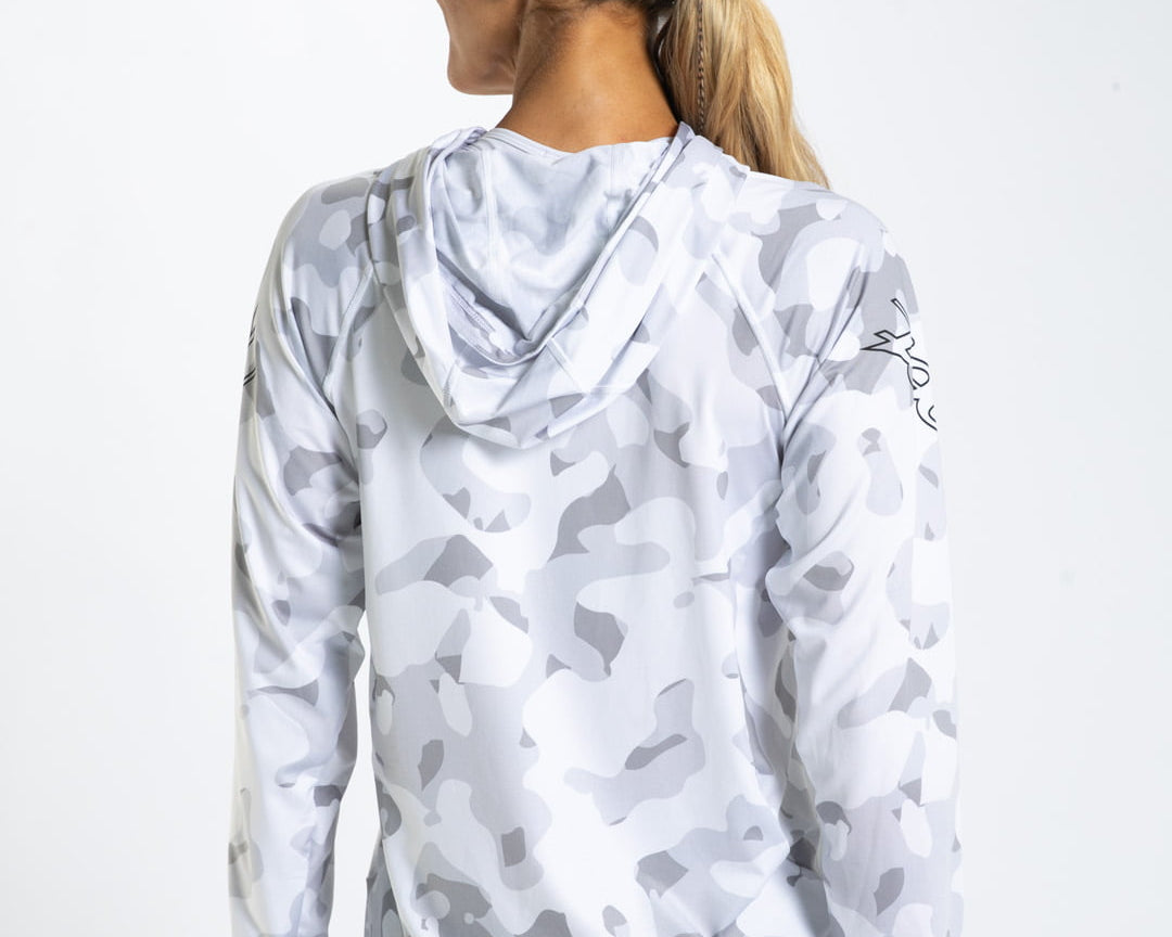 Zoot Sports RUN LONG SLEEVE TEES Women's Ltd Run Sun Stop Hoodie - Snow Camo