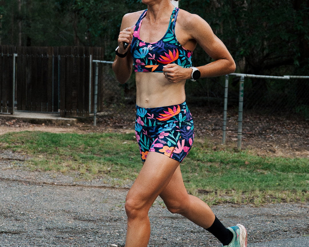 Zoot Sports RUN SHORTS 4" INSEAM Women's Ltd Run 4" Pulse High-Rise Short - Florescence