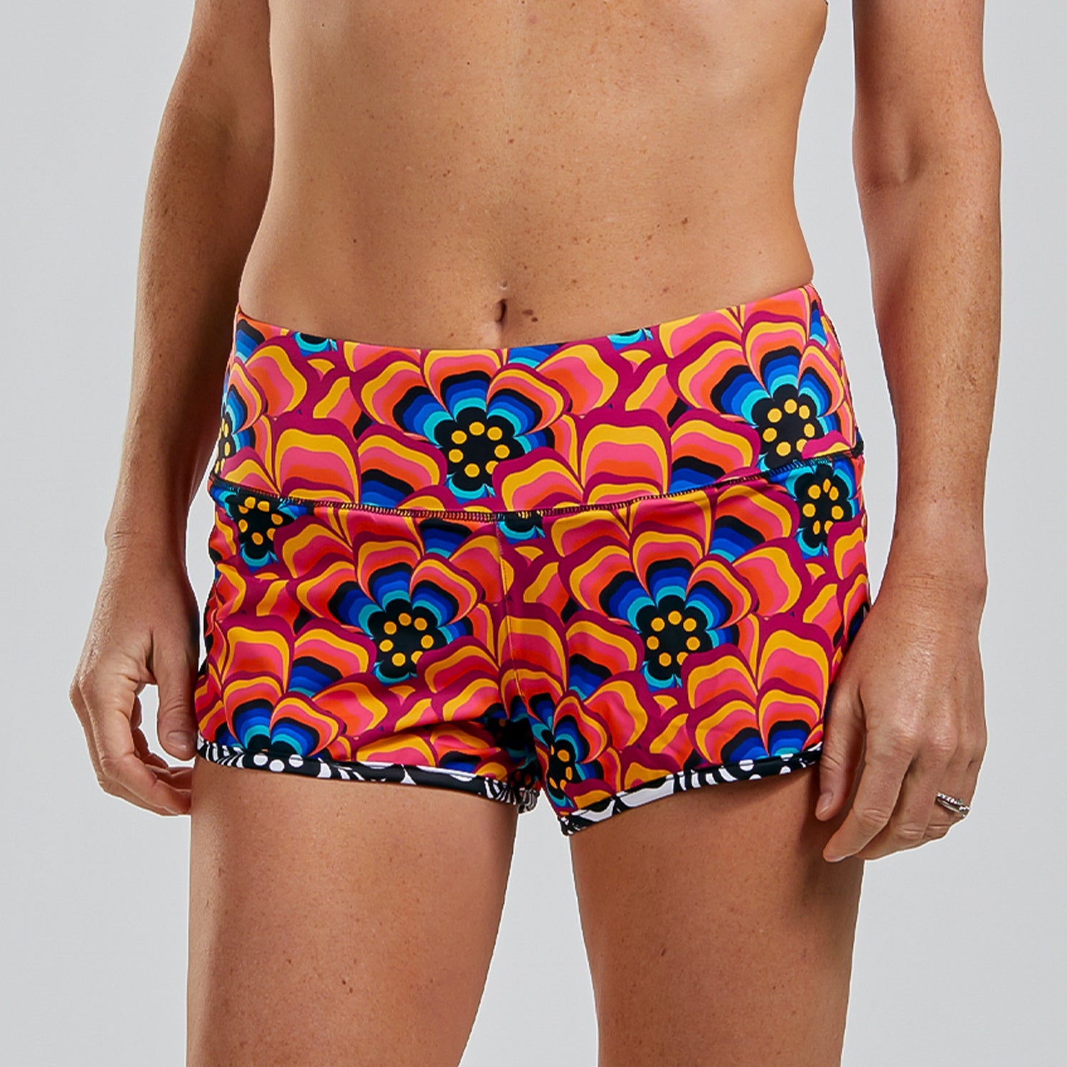Zoot Sports Womens LTD Run 3 Inch Short - Tri Love