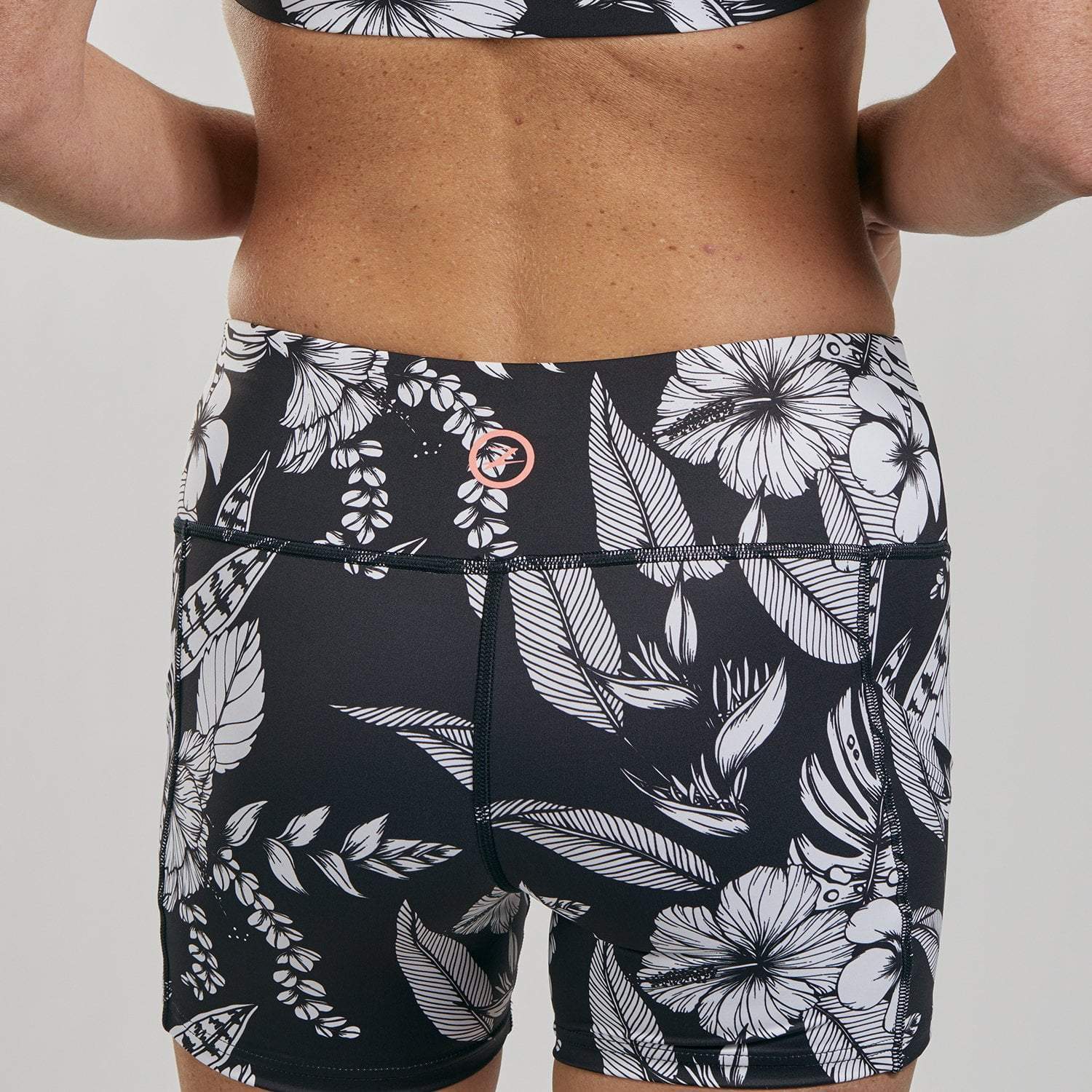 Zoot Sports RUN APPAREL WOMENS LTD RUN PULSE SHORT - FLORA
